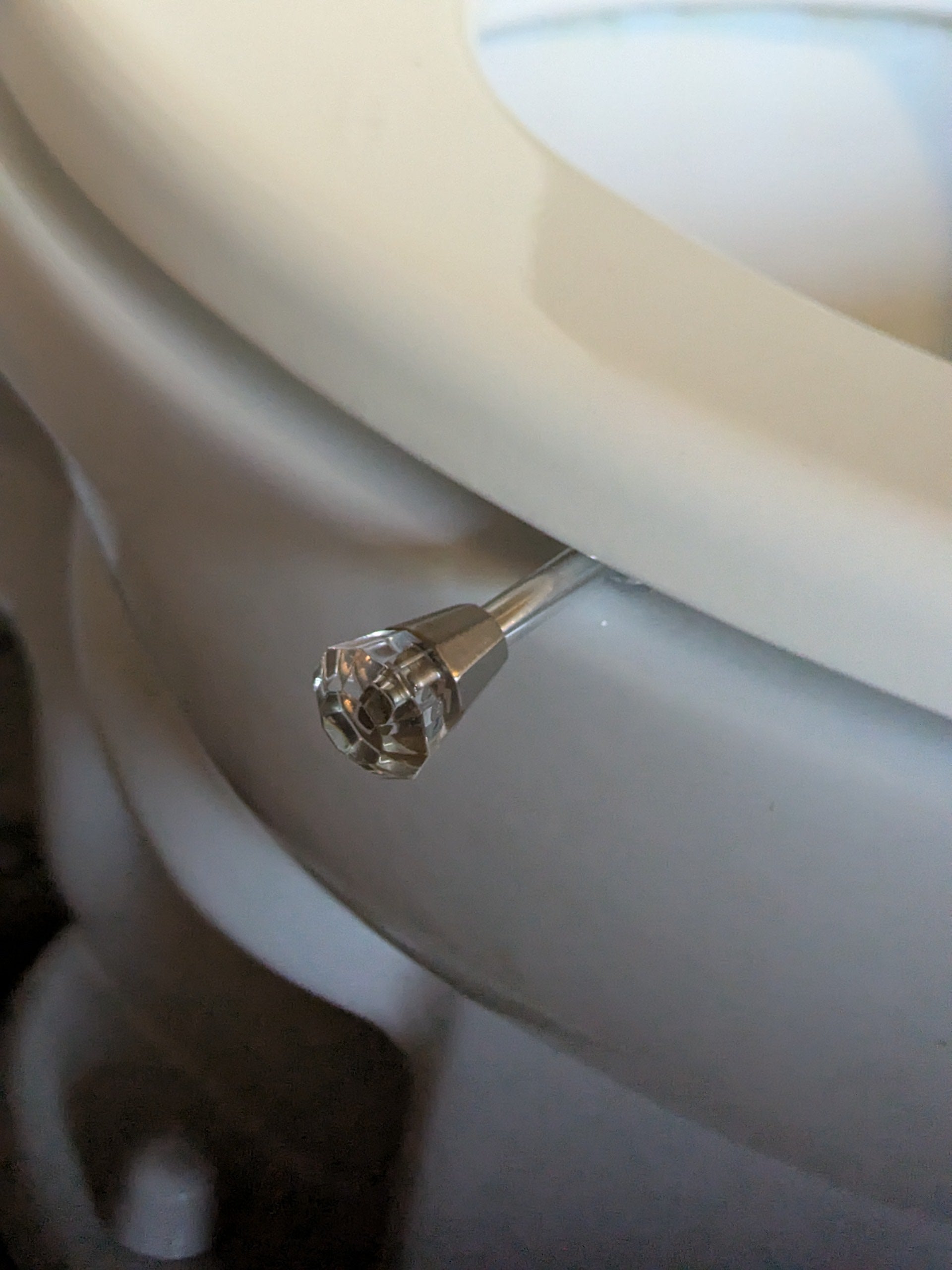 Nifty Lift Toilet Seat Handle